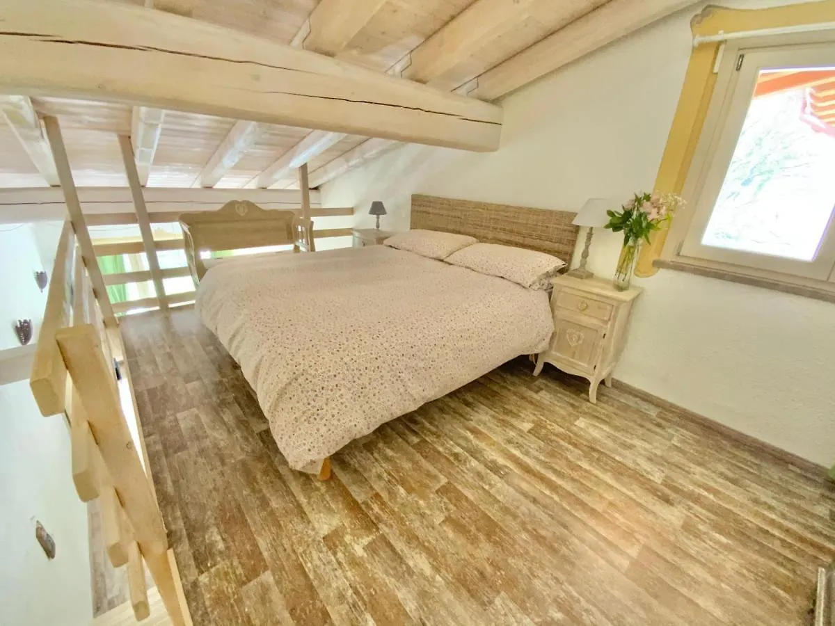 Alloggio per agriturismo Agriturismo San Lorenzo di Persegno Toscolano-Maderno Italia
